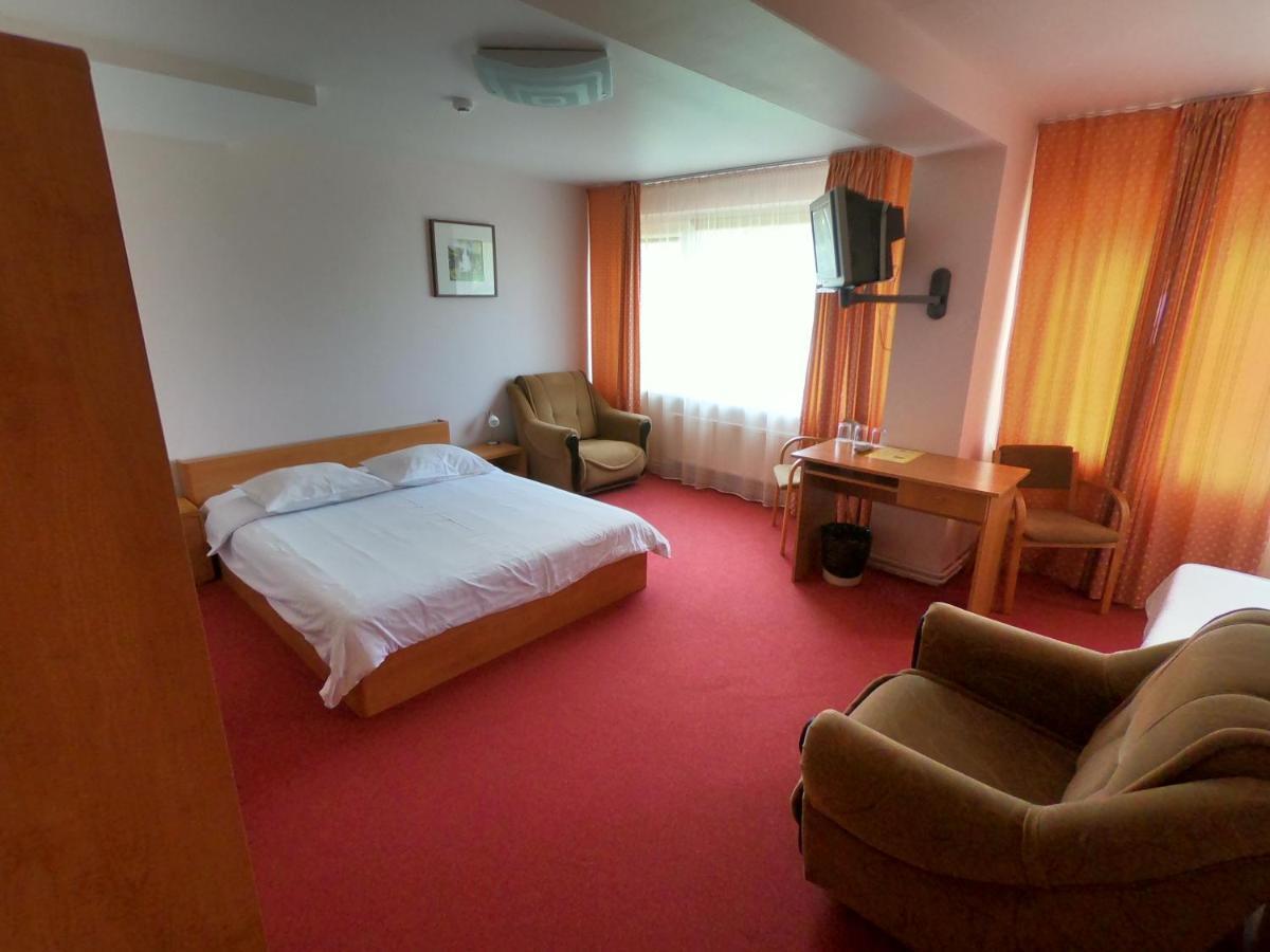 Hotel Madona Exteriér fotografie